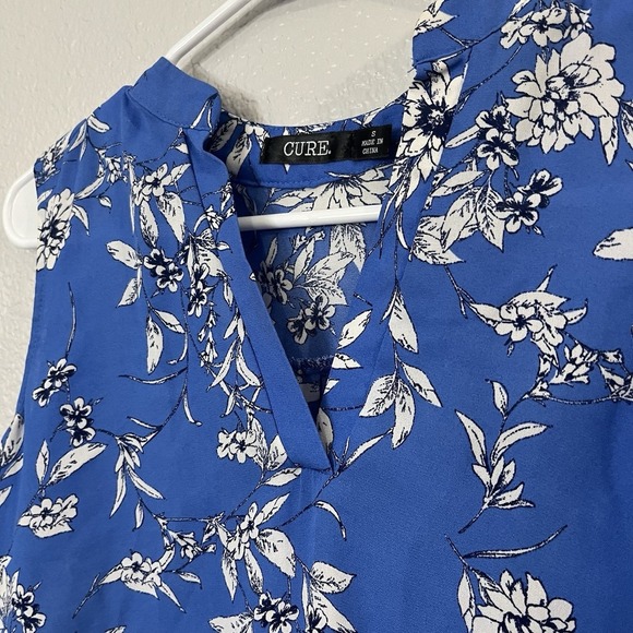 Cure Sleeveless Blouse Top Blue Floral 100% Polyester - Picture 5 of 5